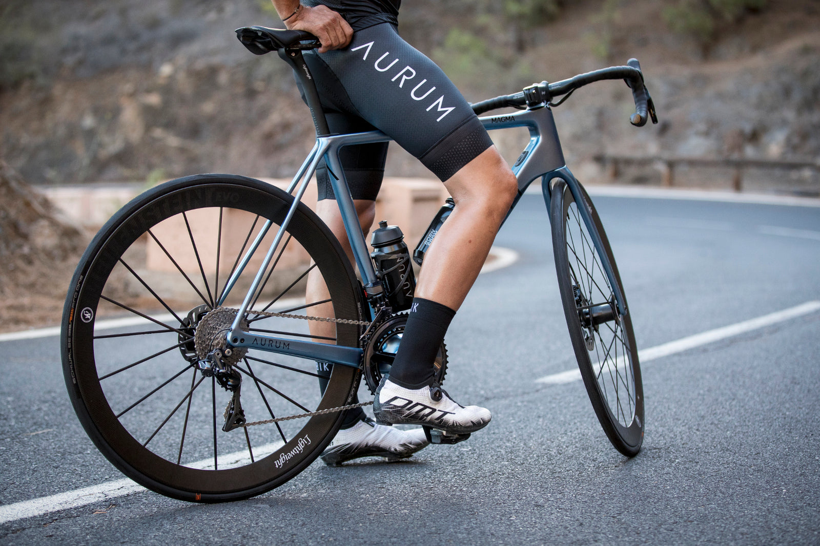 AURUM Magma パフォーマンスロード | CYCLISM