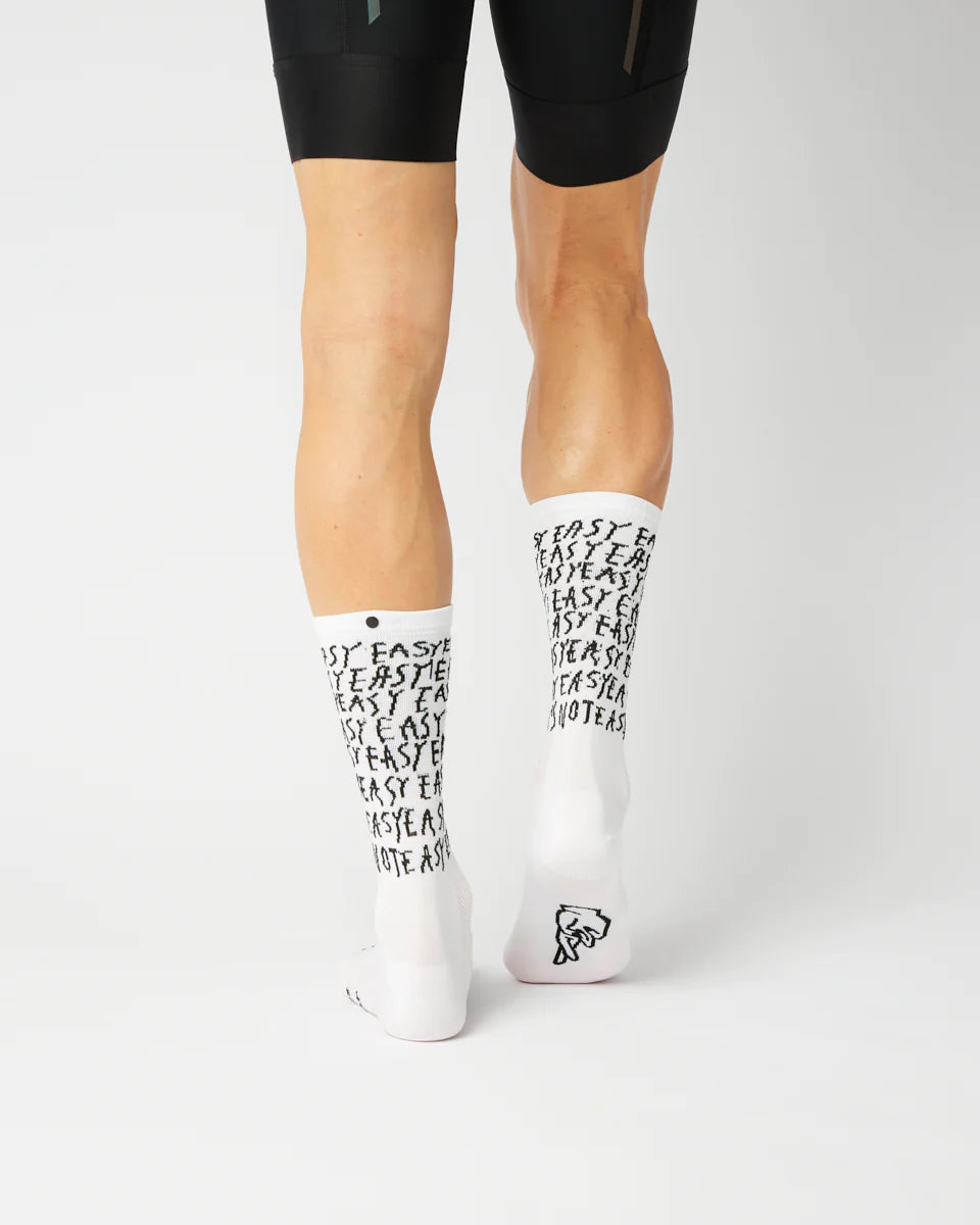 Fingerscrossed サイクルソックス #Classic Movement No It's Not White | CYCLISM