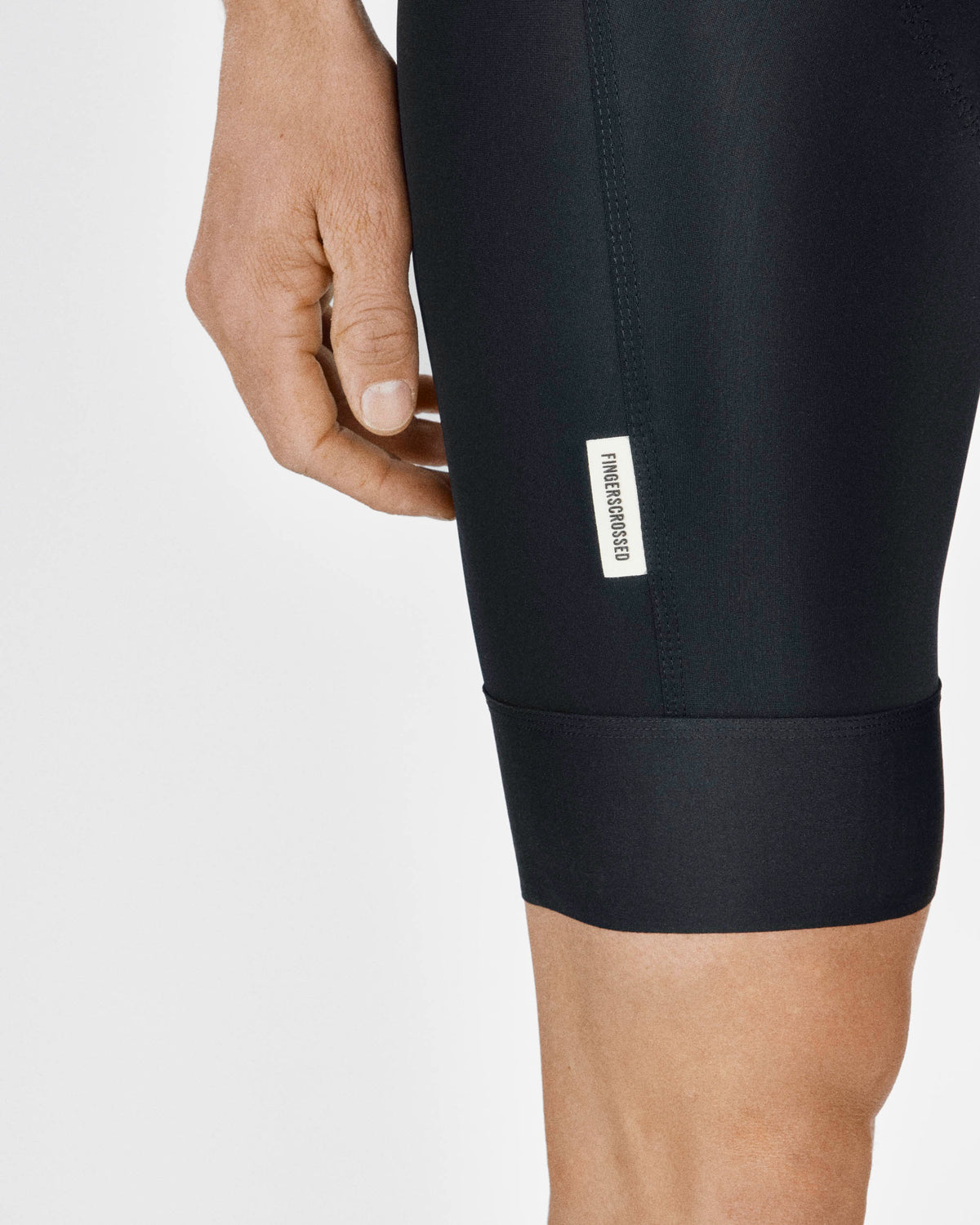 FINGERSCROSSED メンズ ビブショーツ ブラック｜4Way ストレッチ｜CYCLISM