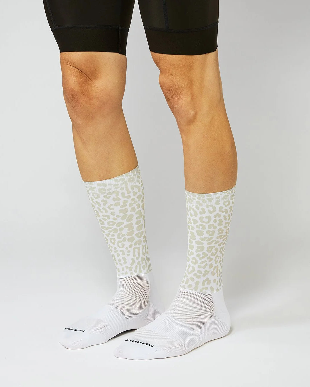 Fingerscrossed サイクリングソックス #Aero Giraffe | CYCLISM