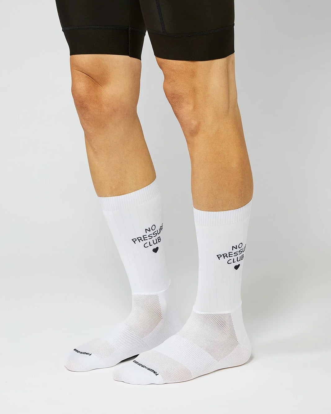 Fingerscrossed サイクリングソックス #Aero No Pressure Club | CYCLISM