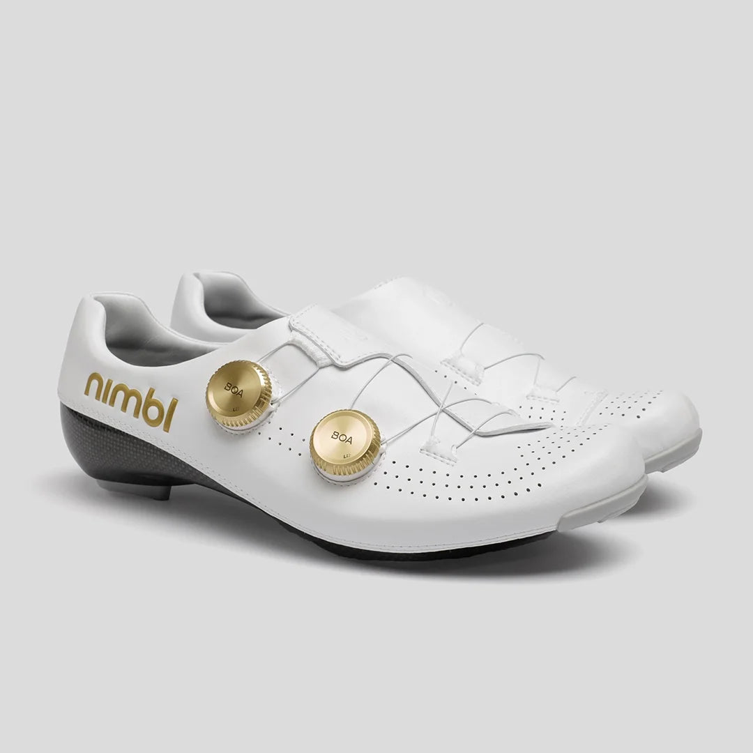 Nimbl ULTIMATE GLIDE White & Gold サイクリングシューズ | 高性能・軽量・カーボンシャーシ | CYCLISM
