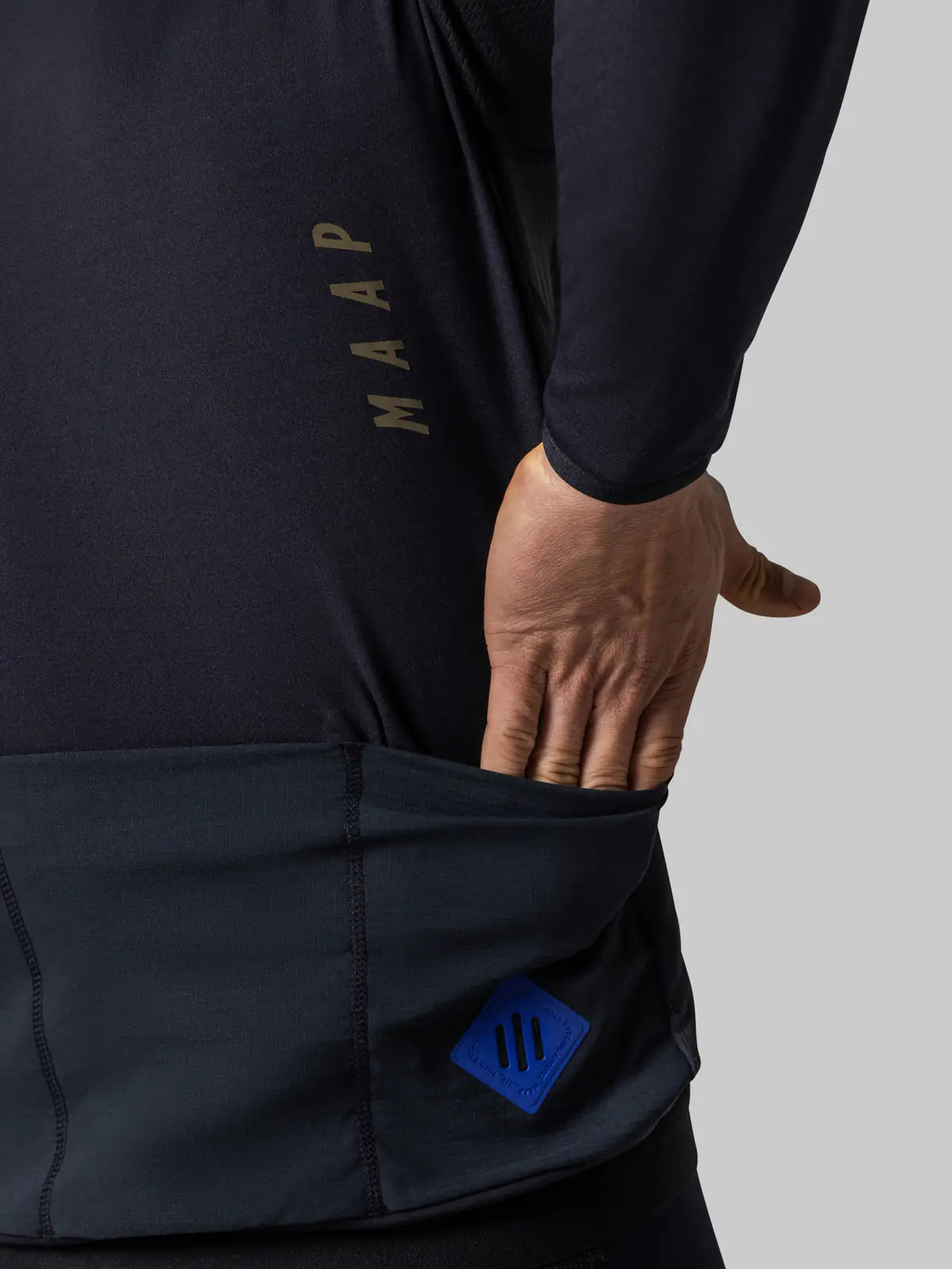 MAAP Men`s Alt_Road LS Black サイクルジャージ | CYCLISM MAAP Men`s Alt_Road LS Black サイクルジャージ | CYCLISM