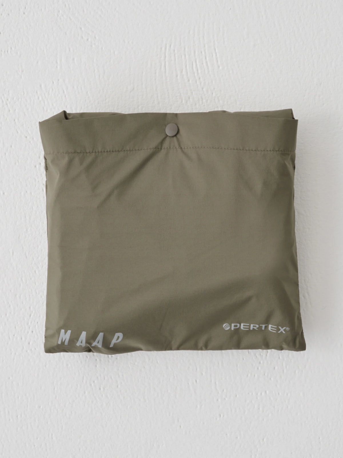 MAAP Puffer スカーフ オリーブ | 軽量・撥水・保温 PrimaLoft® 冬用サイクルスカーフ | CYCLISM