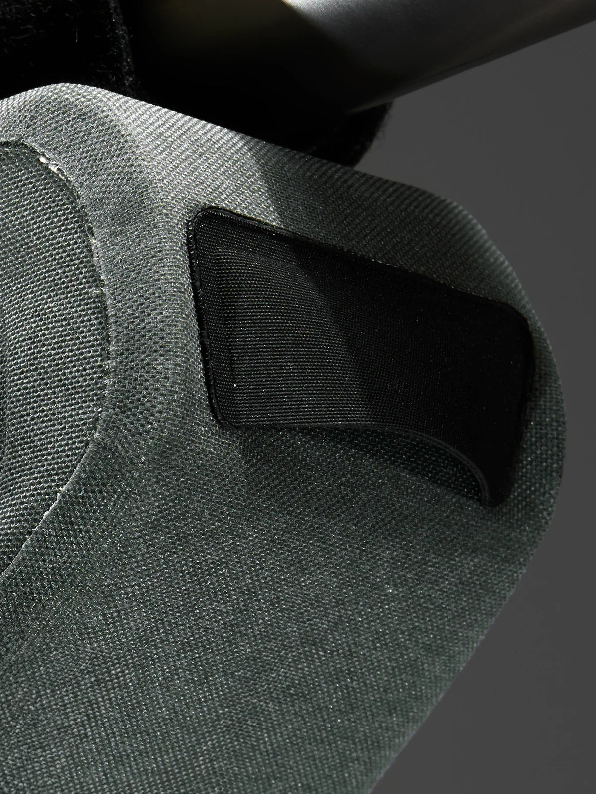 MAAP x Apidura 4L フレームパック | 90g ・防水・軽量・耐久性 MAAP x Apidura 4L フレームパック | 90g ・防水・軽量・耐久性