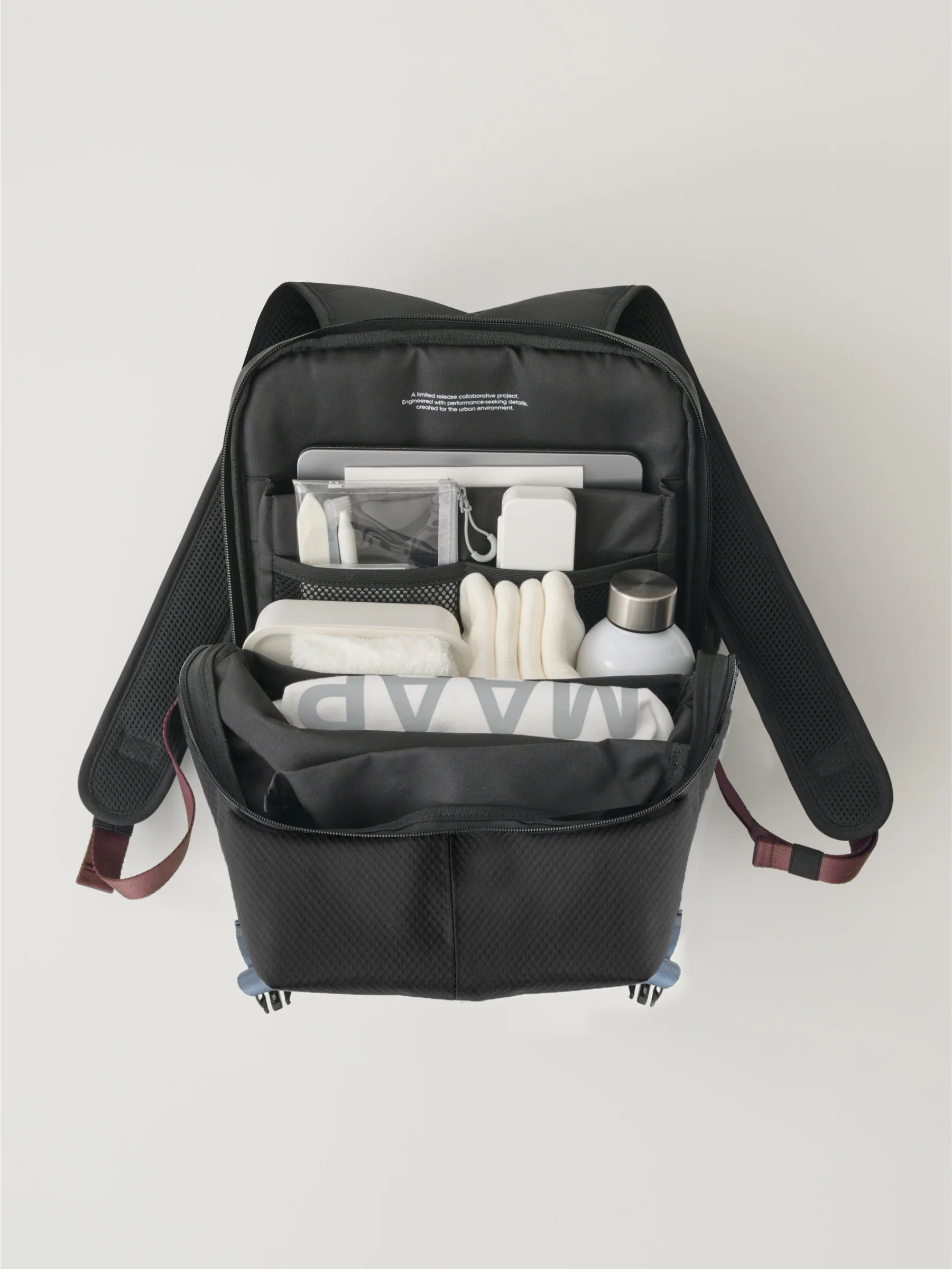 cote&cier Mサイズ　ブラックリュック　購入時のカバン袋付き cote&cier Mサイズ ブラックリュック 購入時のカバン袋付き バッグ