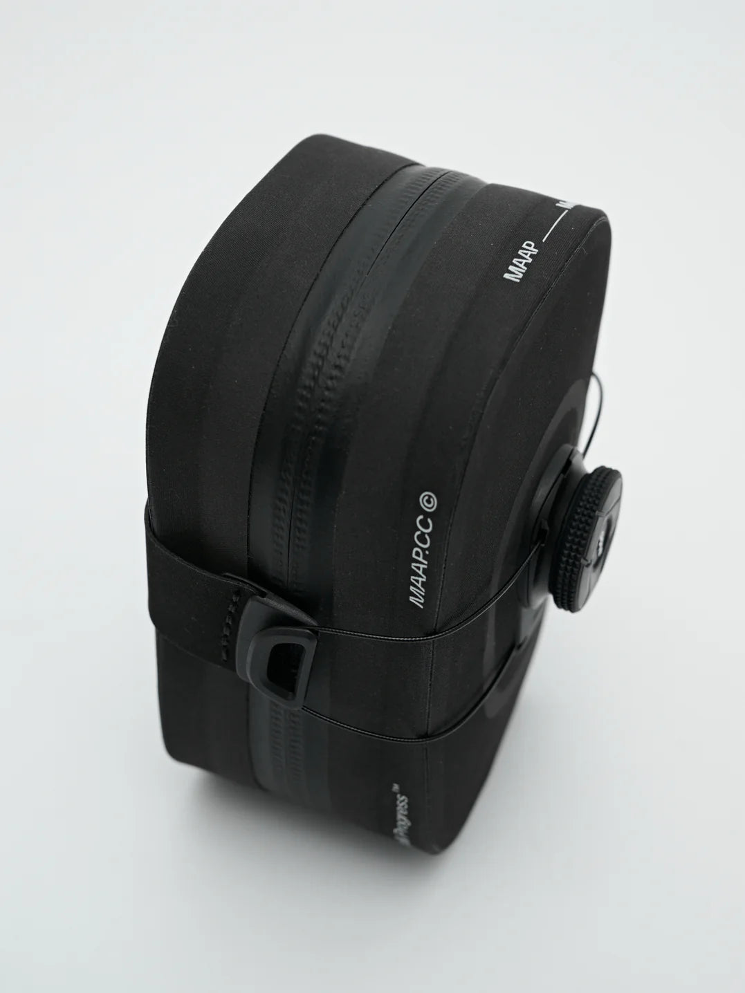 MAAP Shield Saddle Bag Large Black｜防水サドルバッグ・ダイヤル固定・軽量61g｜CYCLISM
