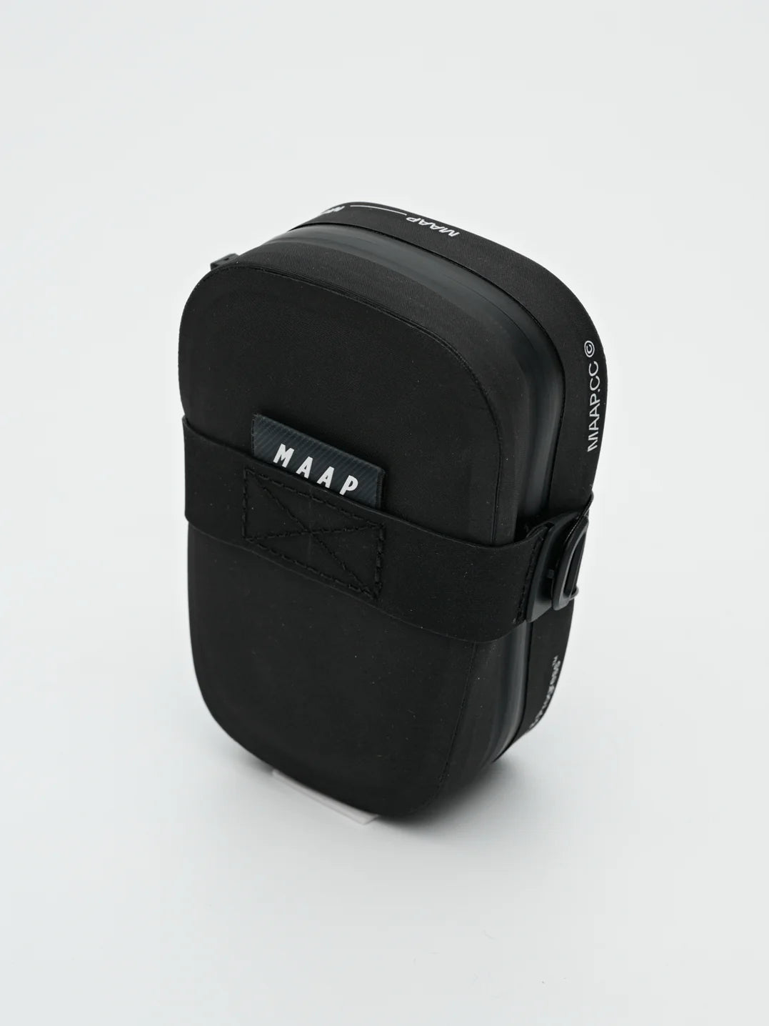 MAAP Shield Saddle Bag Small Black｜防水サドルバッグ・ダイヤル固定・超軽量51g｜CYCLISM