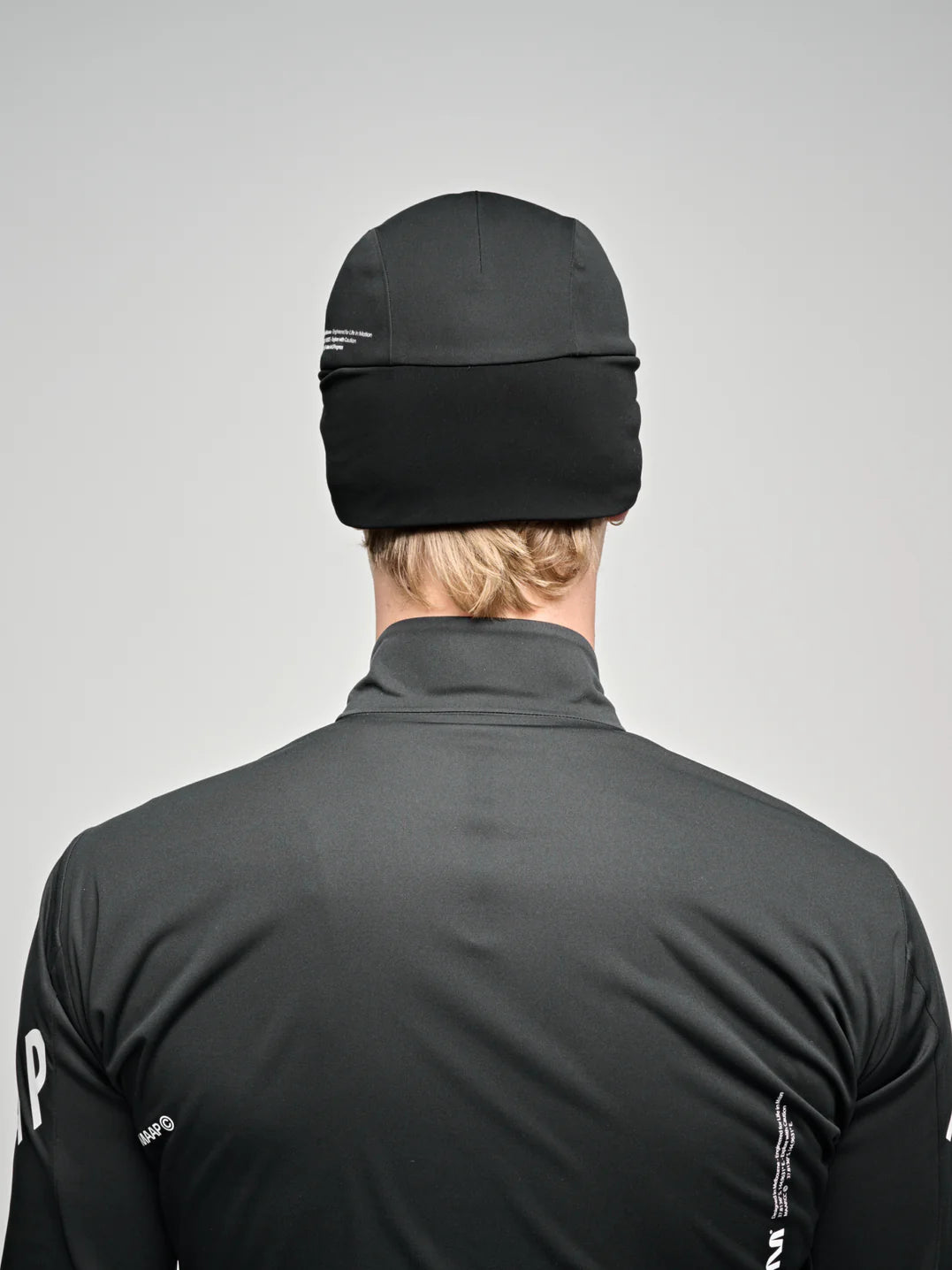 MAAP Apex Deep Winter Cap Black｜防水防風・耳当て付き 冬用サイクルキャップ｜CYCLISM