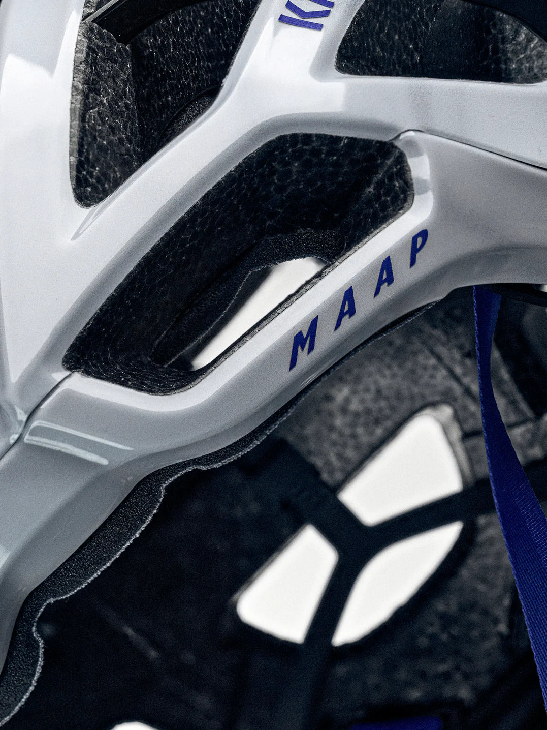 MAAP X KASK Protone Icon Silver ヘルメット  | ロードやグラベルライド | CYCLISM