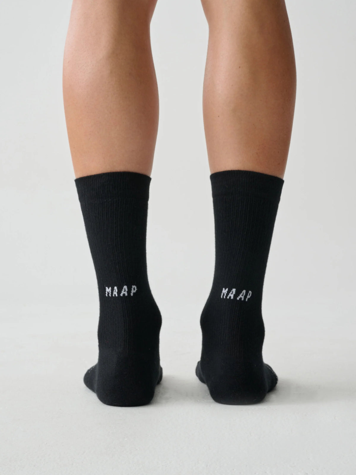 MAAP Essentials ソックス ブラック | オーガニックコットン使用 クッション入りサイクルソックス | CYCLISM