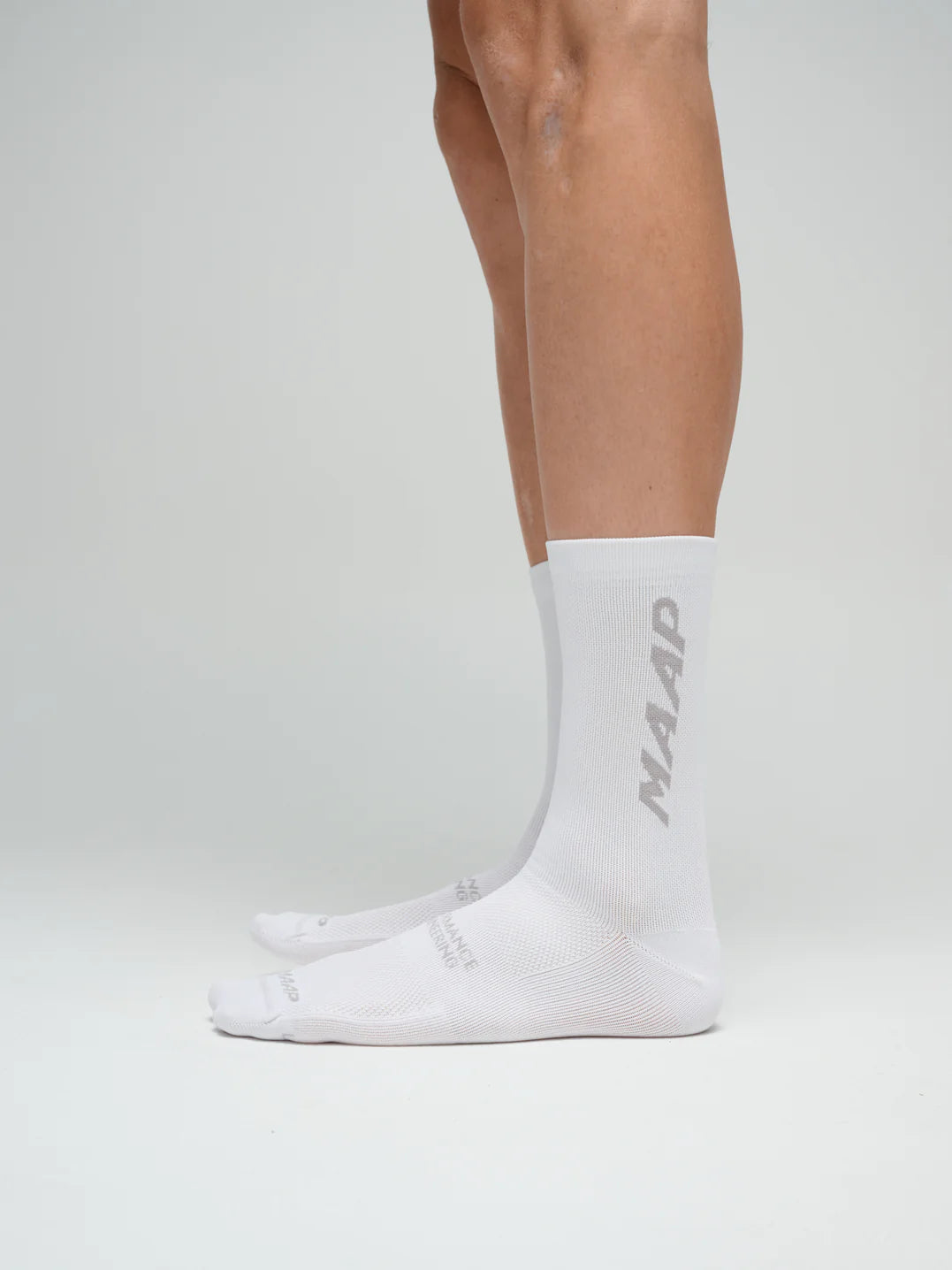 MAAP Emerge Sock White/Glacier｜Q-Skin抗菌・通気・速乾 6インチ サイクルソックス｜CYCLISM