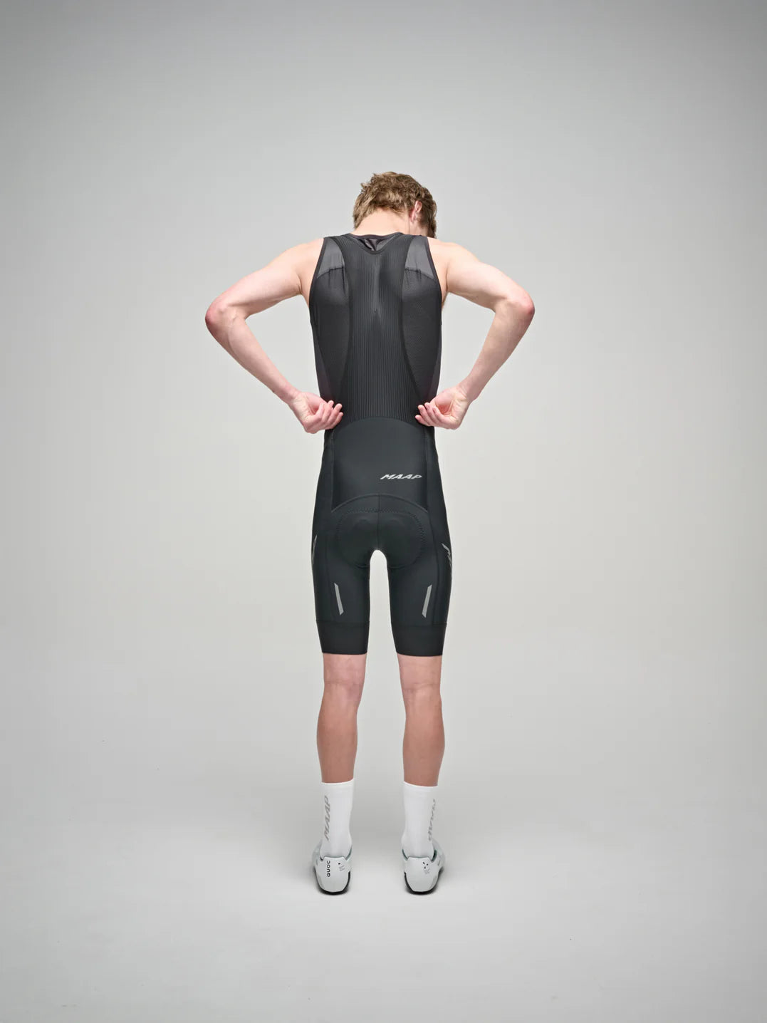 MAAP Team Midweight Base Layer Black｜春秋向けミッドウェイト メッシュ ベースレイヤー｜CYCLISM