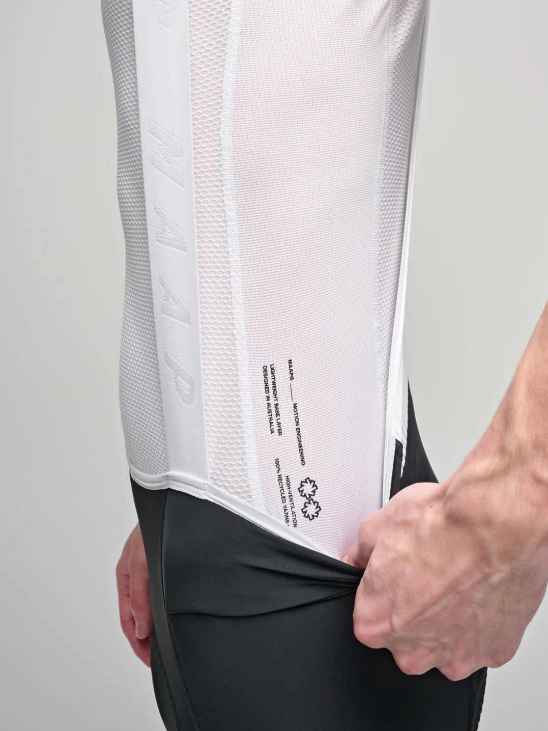 MAAP Team Midweight Base Layer White｜春秋向けミッドウェイト メッシュ ベースレイヤー｜CYCLISM