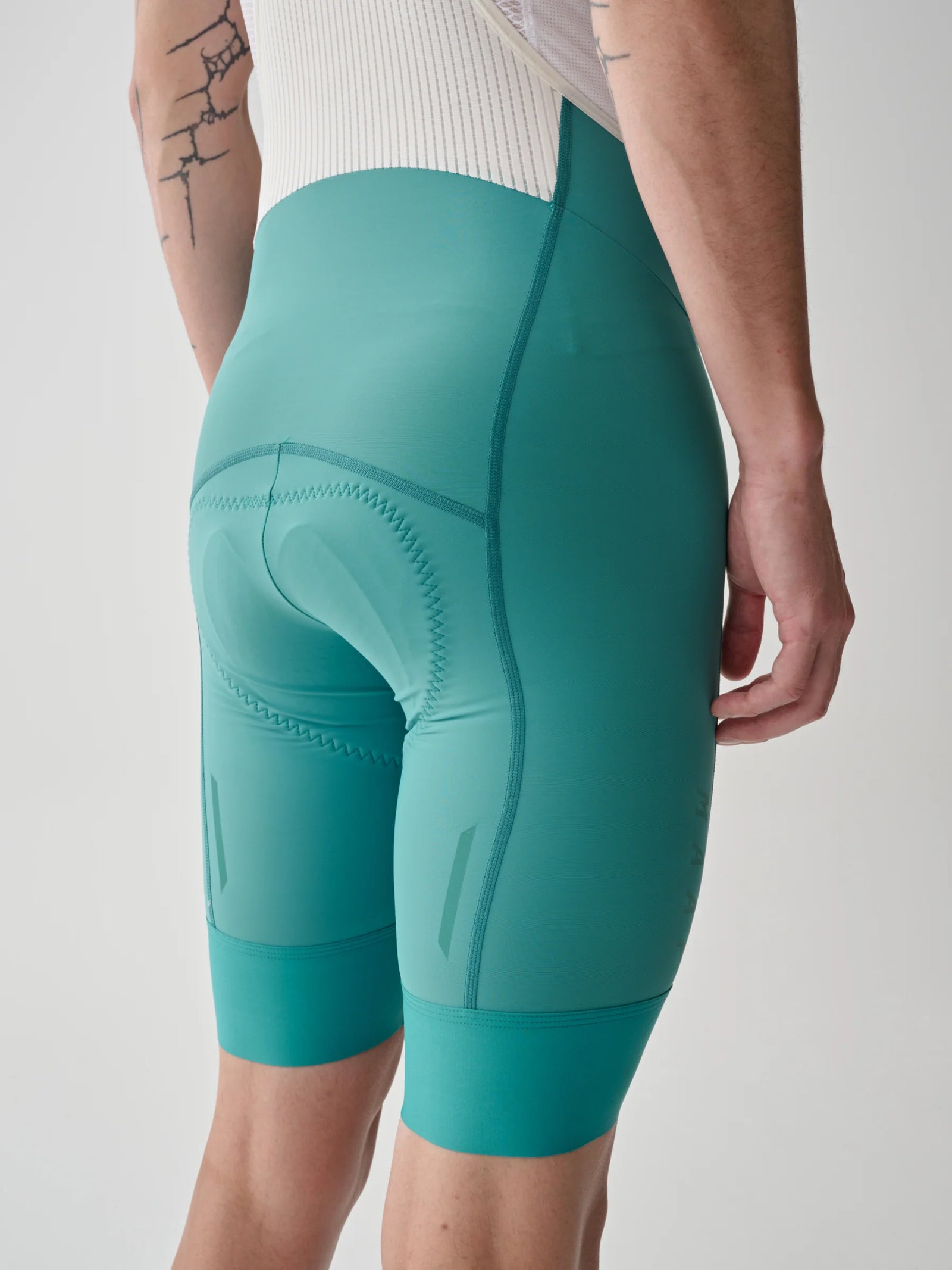 MAAP Team Bib Evo サイクルビブショーツ ディープラグーンカラー | プロ仕様の快適フィット・高機能 | CYCLISM