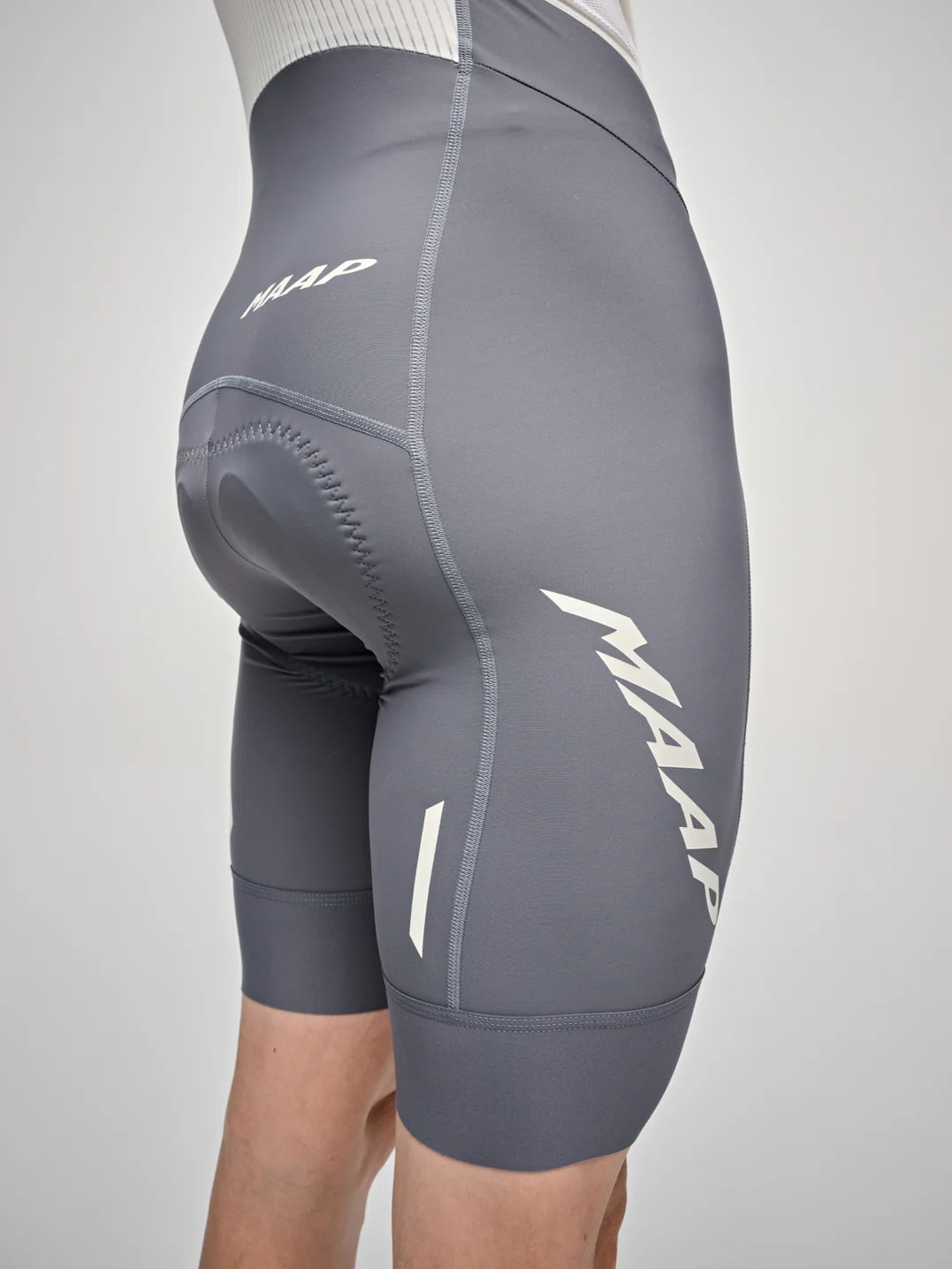 MAAP Emerge Team Bib Evo サイクルビブショーツ Odyssey | プロ仕様の快適フィット・高機能 | CYCLISM