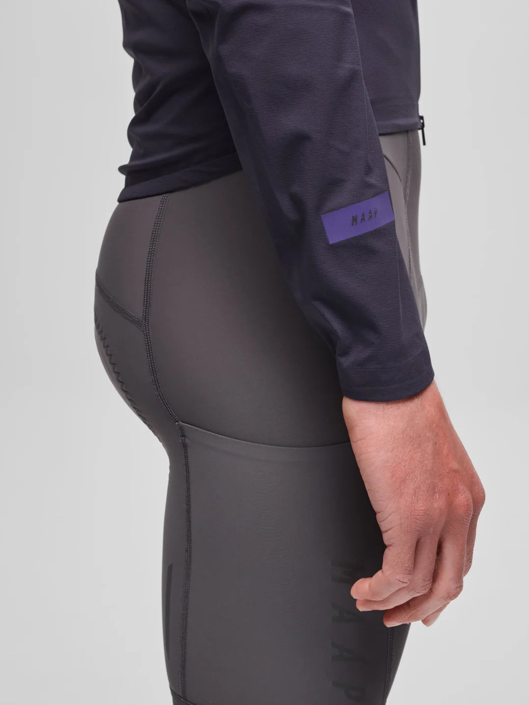 MAAP Pro Atmos Jacket Deep Navy 防風防水サイクリングジャケット｜CYCLISM