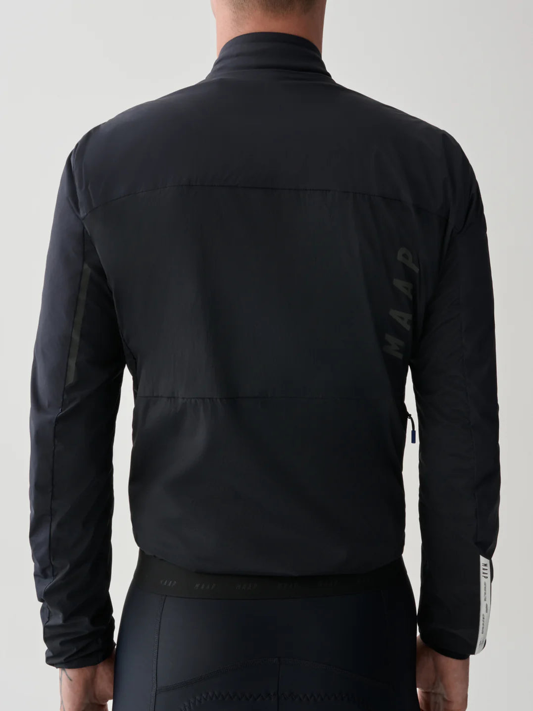 MAAP Flow Insulated Jacket Jet Black｜冬用インサレーション サイクルジャケット｜CYCLISM