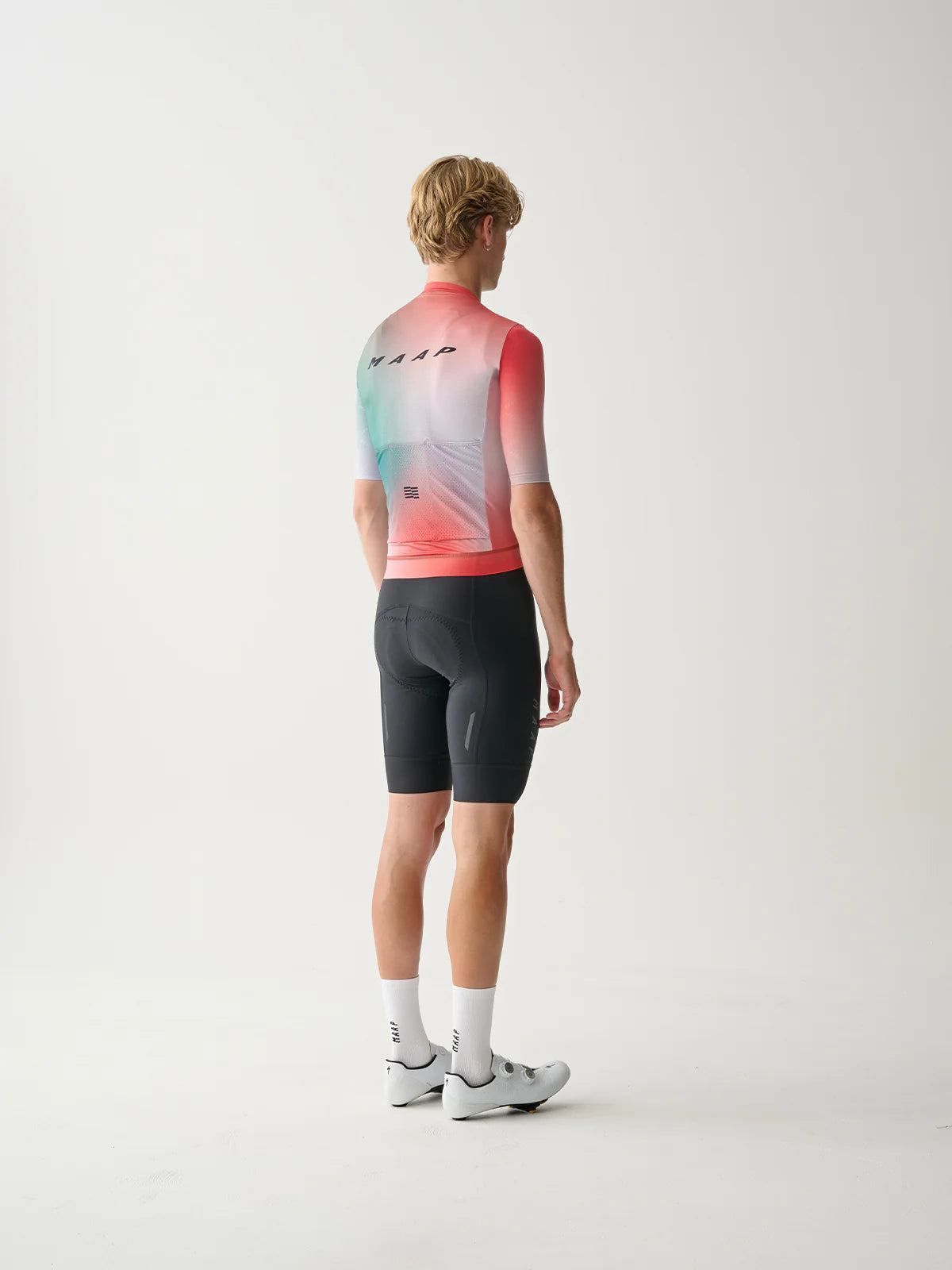 MAAP Blurred Out Pro Hex Jersey 2.0 Shell Mix | 高通気性・エアロダイナミクス・リサイクル素材 | CYCLISM