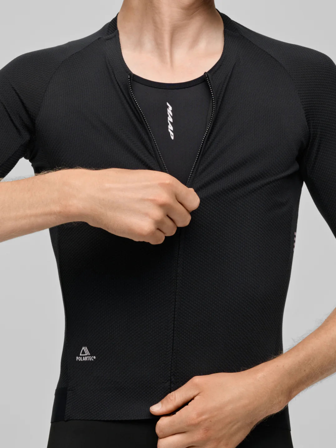 MAAP Apex Aeon Jersey Black メンズ 半袖サイクルジャージ | CYCLISM