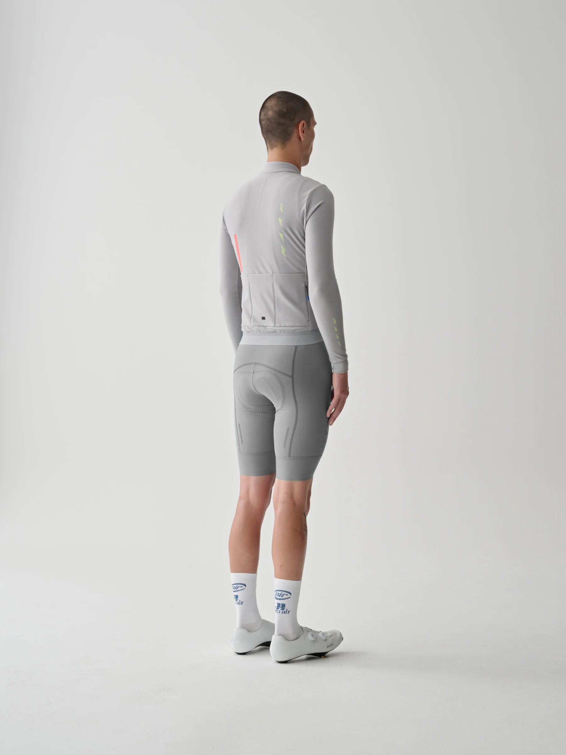 新品未使用 Mサイズ  Evade X プロエア LS ジャージ 2.0 MAAP MAAP Evade サーマルロングスリーブジャージ 2.0 - アロイカラー