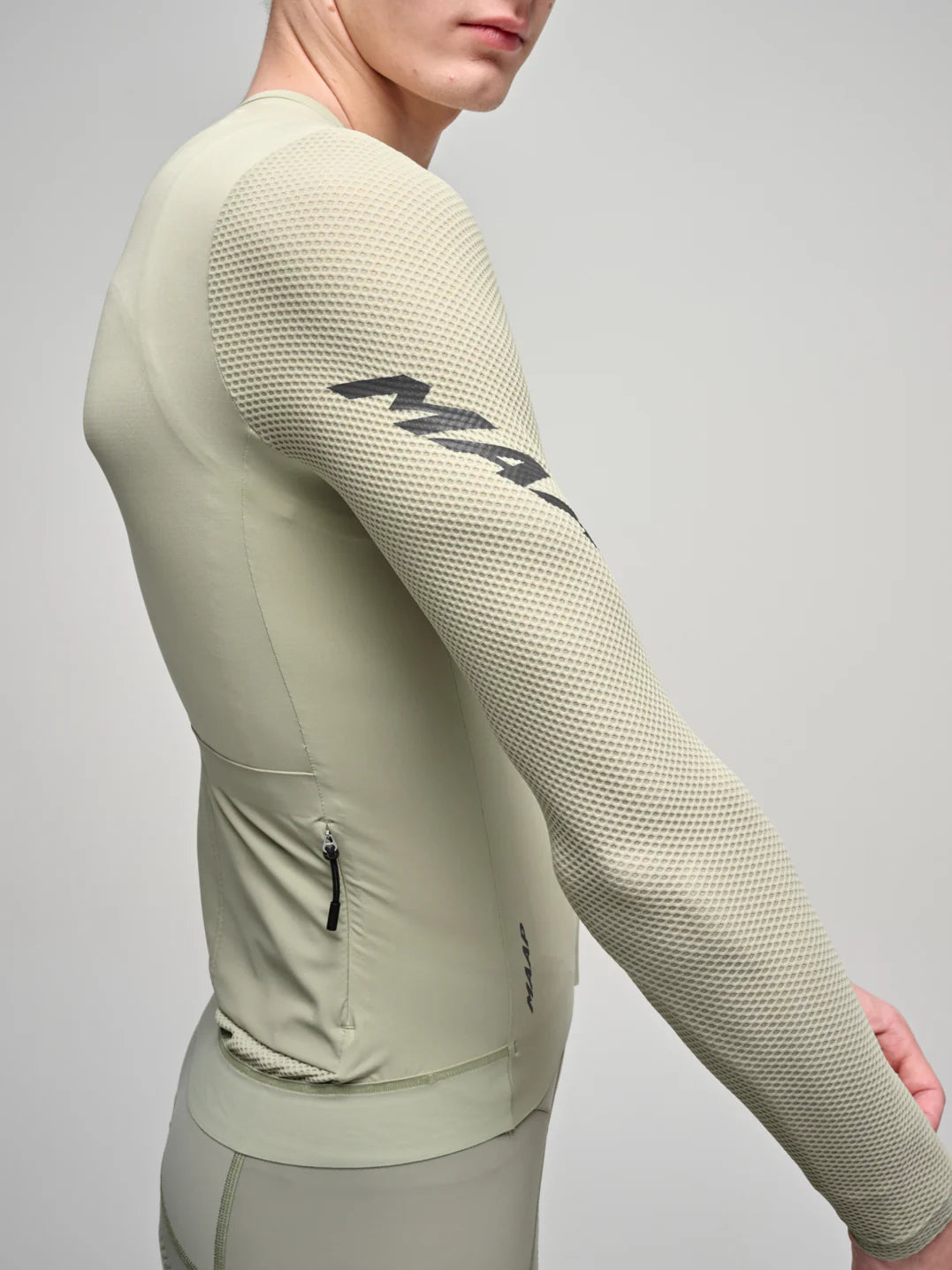 MAAP Emerge LS Jersey Quicksand｜Evade 後継・高通気レースフィット｜長袖サイクルジャージ｜CYCLISM