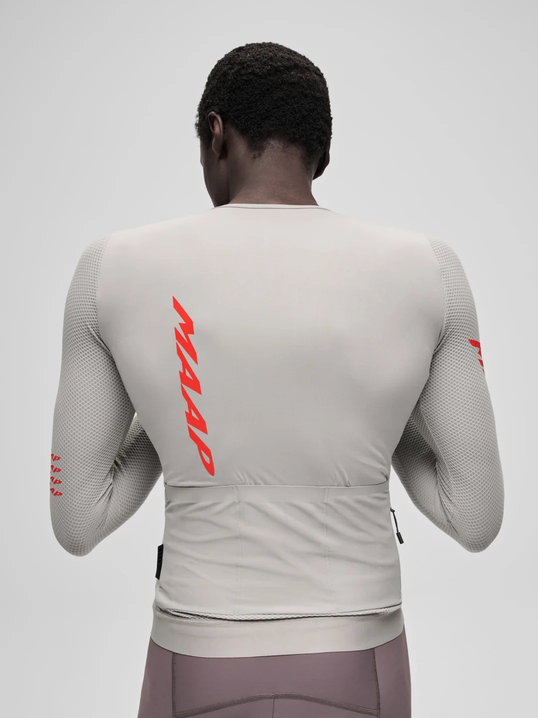 MAAP Pro Emerge LS Jersey Crater 長袖サイクリングジャージ | CYCLISM