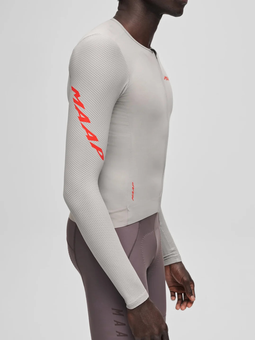 MAAP Pro Emerge LS Jersey Crater 長袖サイクリングジャージ | CYCLISM