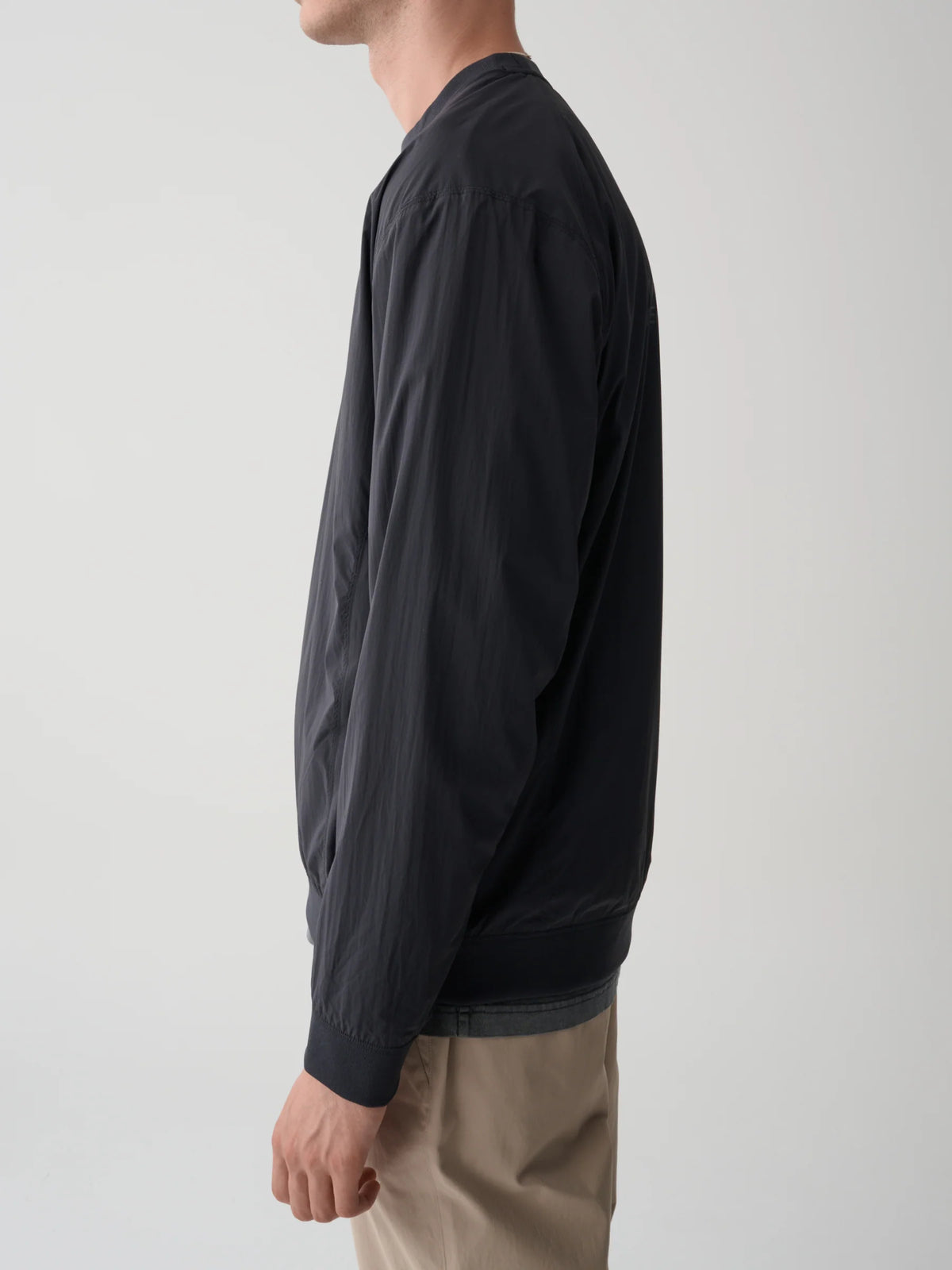 Transit Insulated クルーシャツ ブラック｜防風・軽量中綿クルーシャツ｜通勤＆ライド対応 | CYCLISM