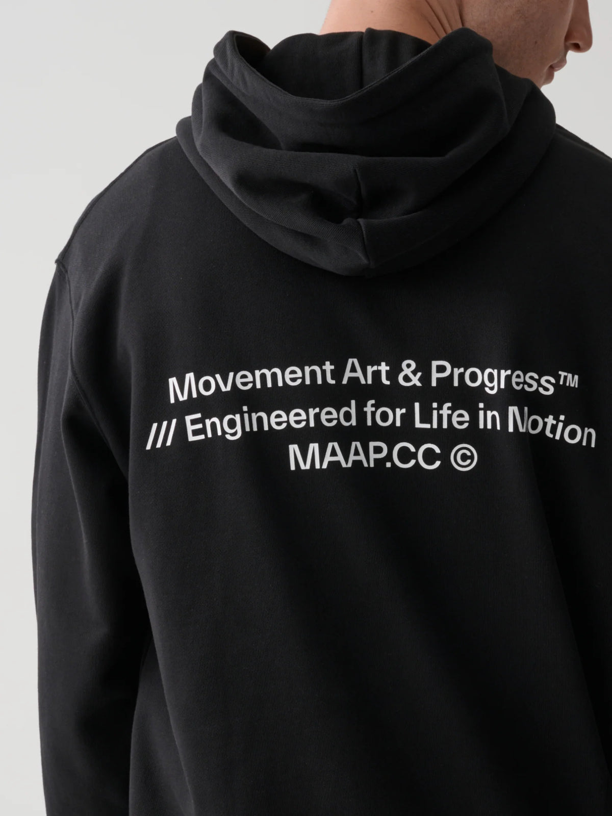 MAAP Essentials フーディブラック｜420gsm オーガニックコットンパーカー | CYCLISM