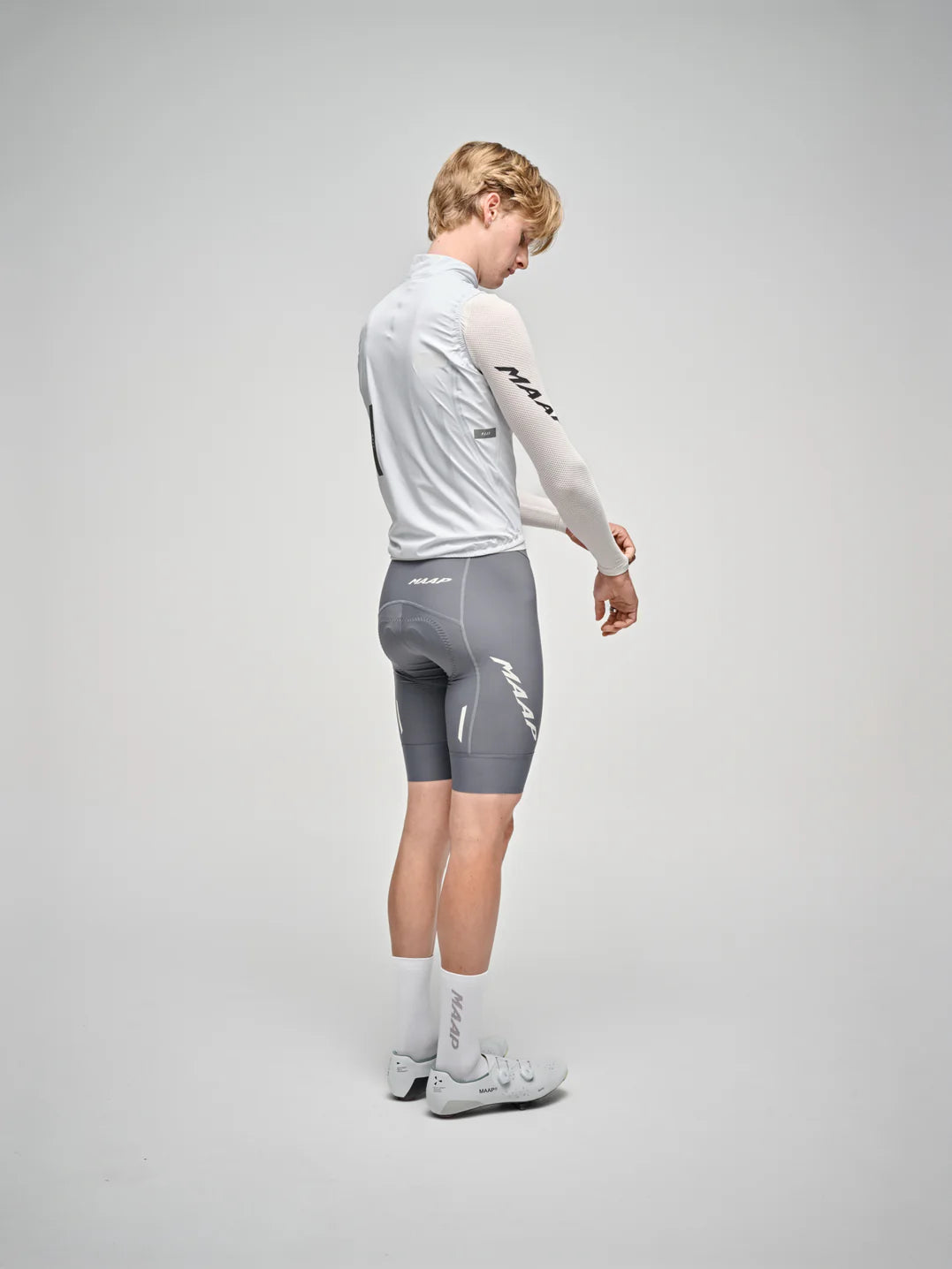MAAP Atmos Vest White｜防水透湿・超軽量パッカブル サイクルベスト｜CYCLISM
