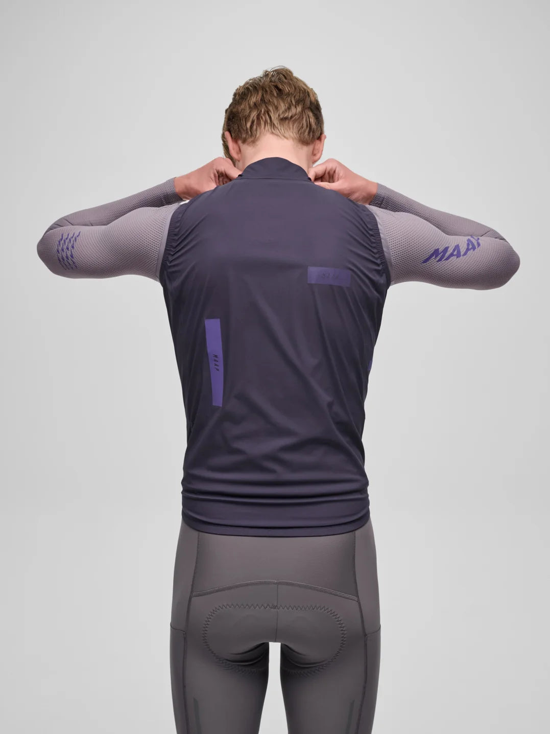 MAAP Pro Atmos Vest Deep Navy 防風防水サイクリングベスト｜CYCLISM
