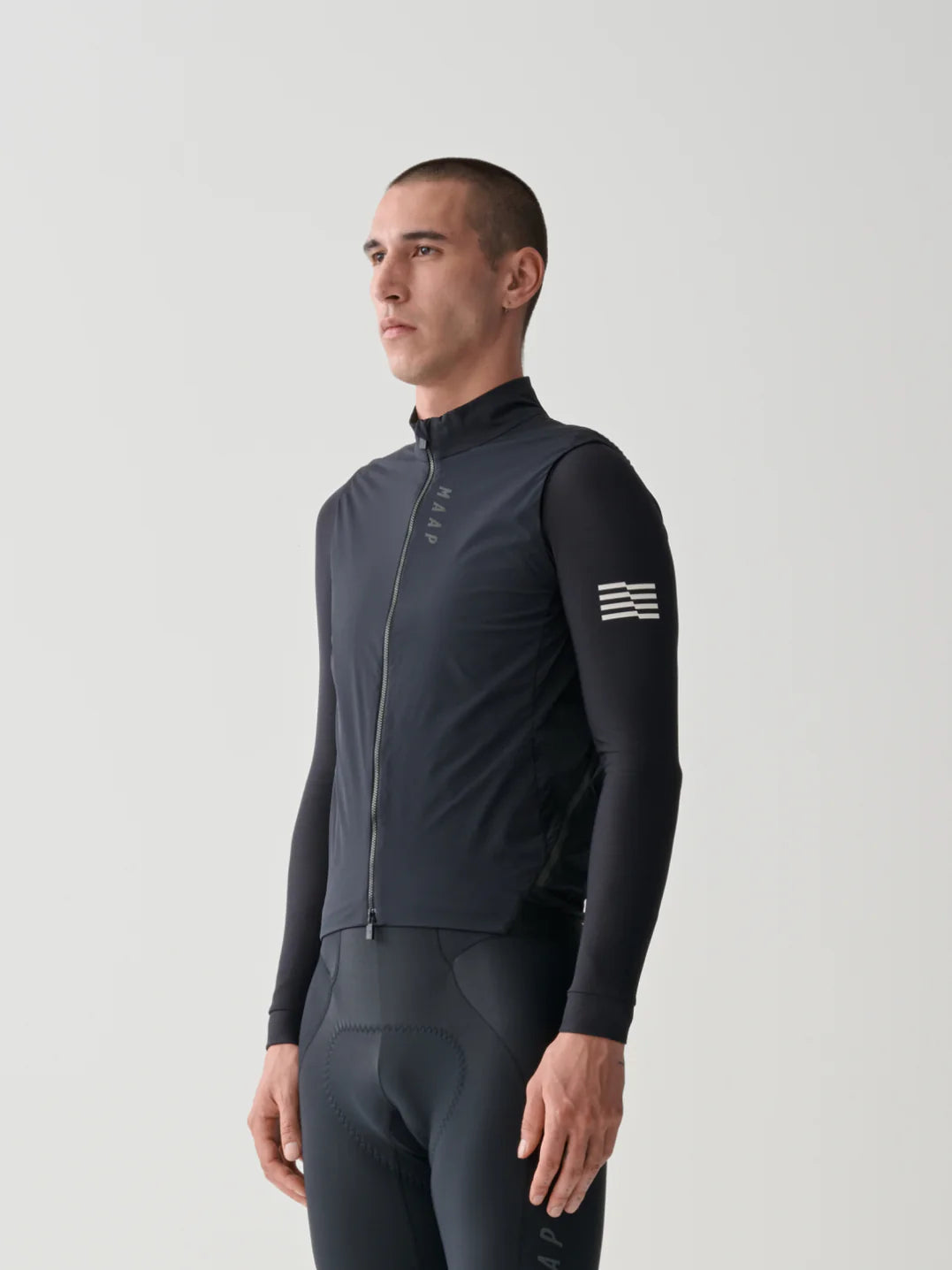MAAP Flow Insulated Vest Black｜冬用インサレーション サイクルベスト｜CYCLISM