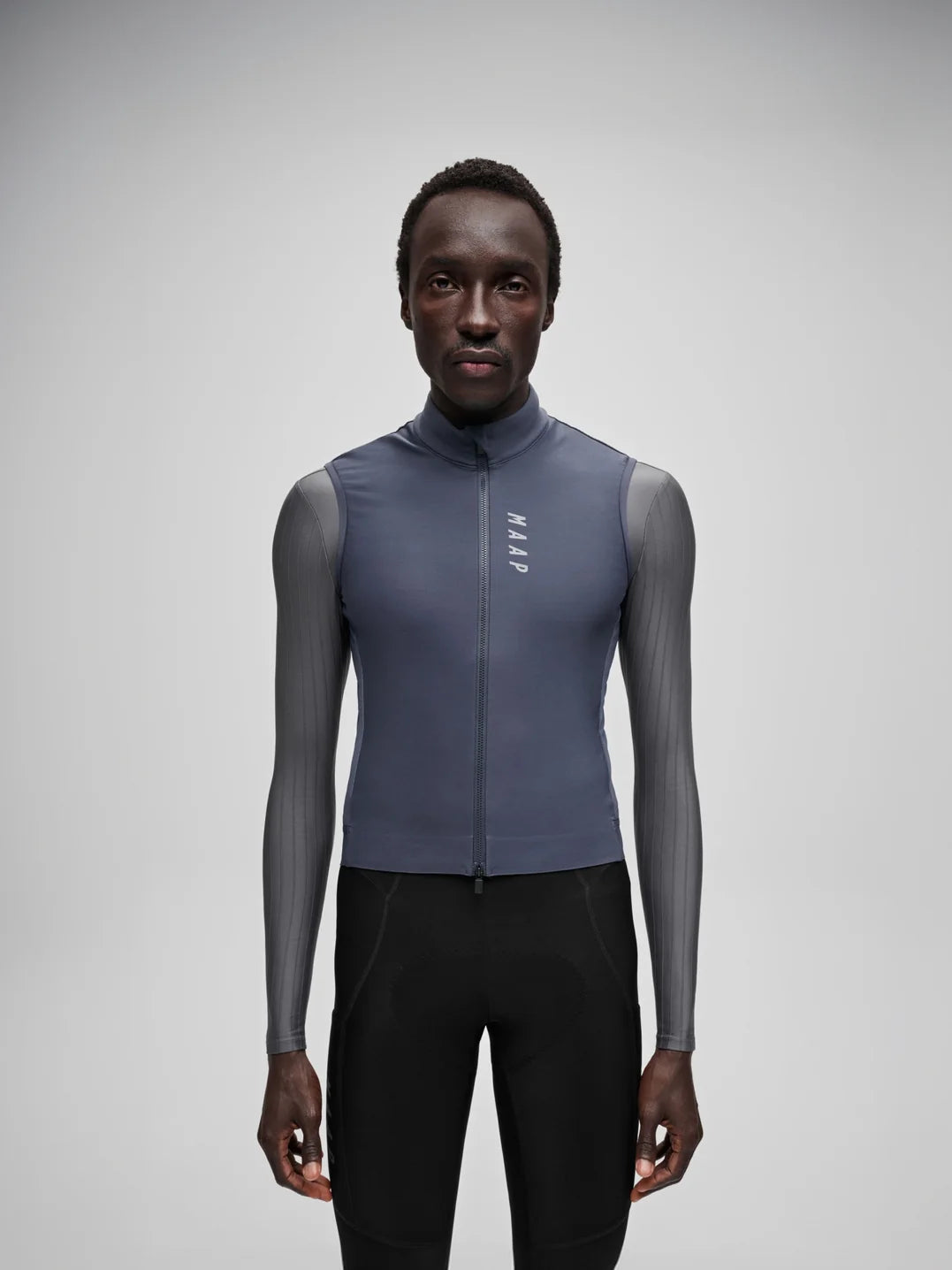 MAAP Team Thermal Vest Carbon Blue 防寒サイクリングベスト｜CYCLISM