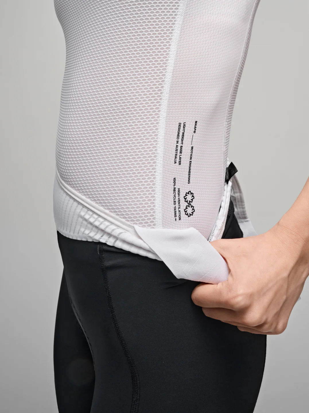 Women&#39;s Team Mesh Base Layer / White