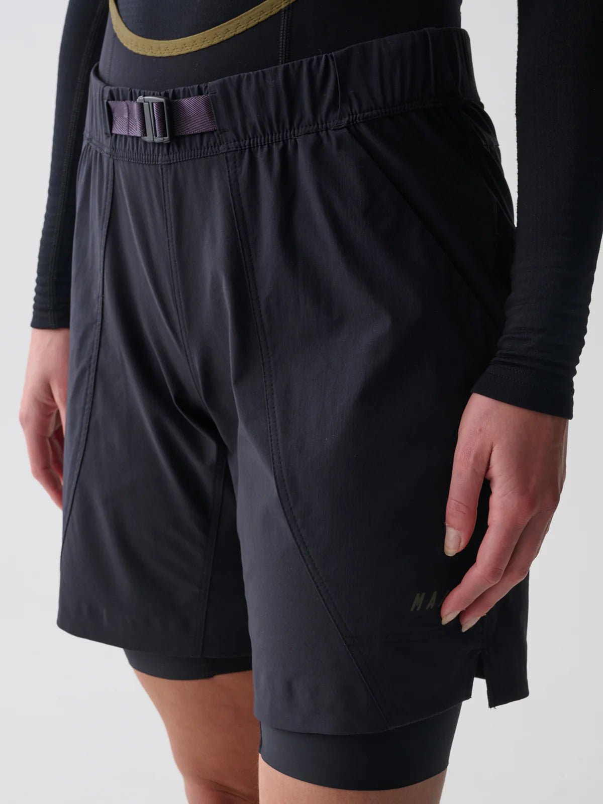 MAAP Women's Alt_Road Overshorts Black | 快適で多用途なオフグリッドアドベンチャーウェア | CYCLISM