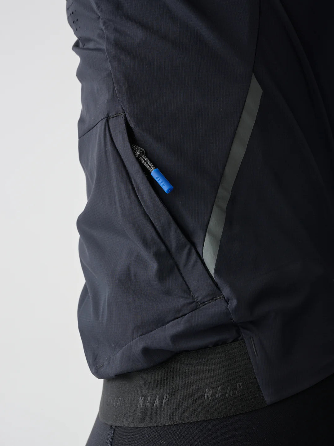 MAAP Women’s Flow Jacket Jet Black｜レディース防風サイクルジャケット｜CYCLISM