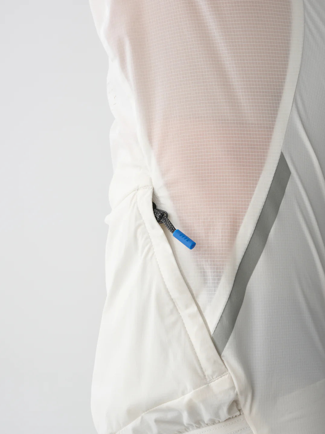 MAAP Women’s Flow Jacket Optic White｜レディース防風サイクルジャケット｜CYCLISM