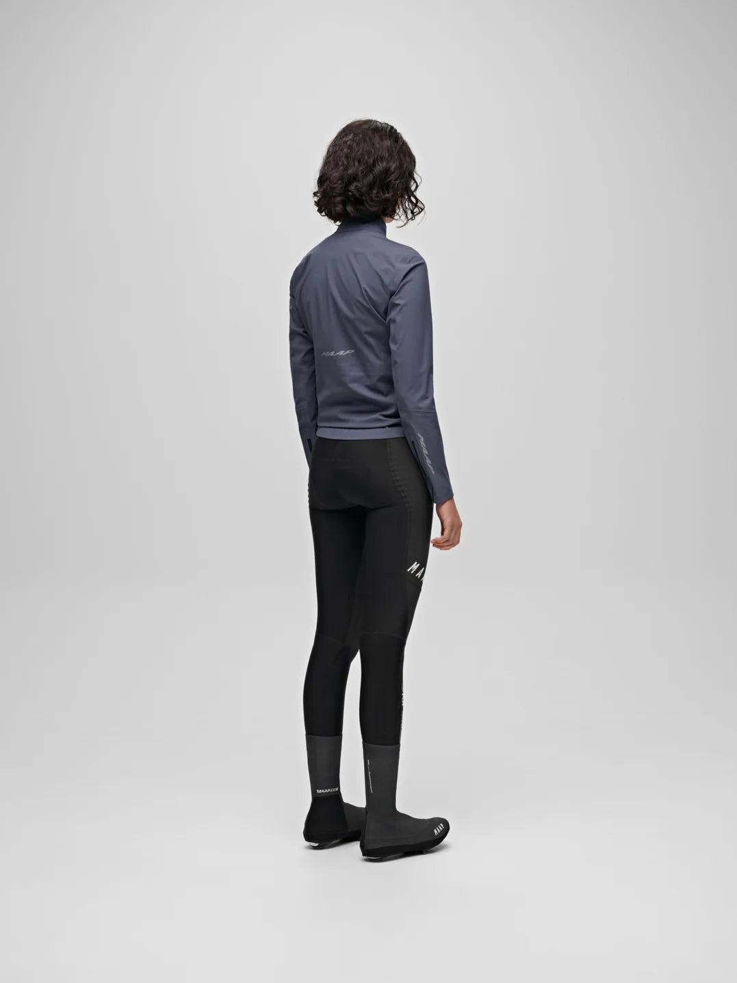 MAAP Apex Downpour Jacket Carbon Blue レディース 防風防水サイクリングジャケット｜CYCLISM