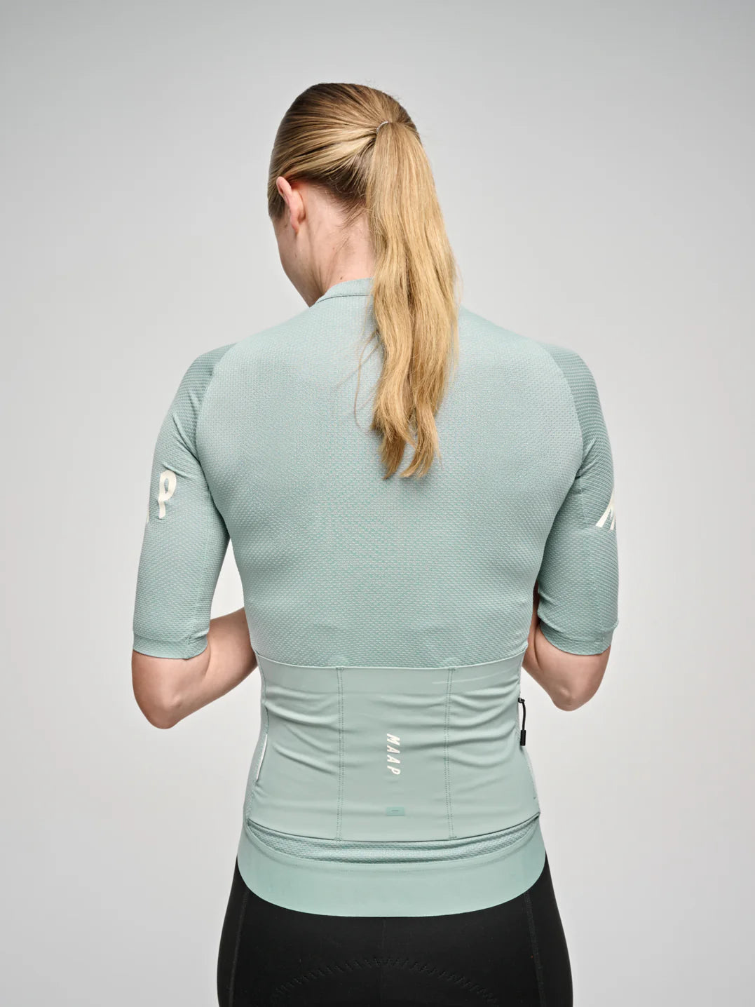MAAP Women’s Aeon Jersey Slate｜Polartec® Delta 蒸発冷却・夏用サイクルジャージ｜CYCLISM