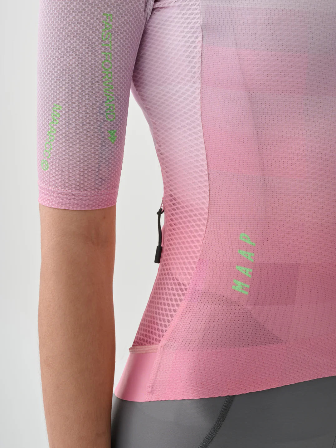 MAAP Pro Air 3.0 レディース サイクルジャージ〈Rosa〉｜150g 超軽量｜CYCLISM