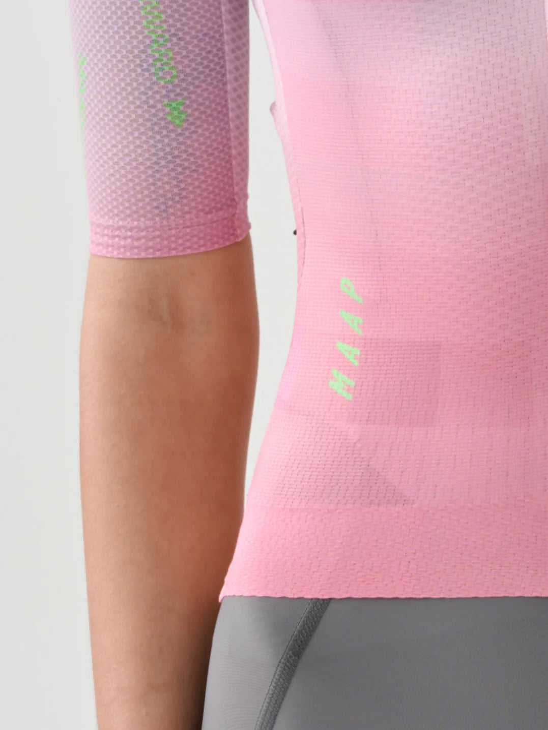 MAAP Pro Air 3.0 レディース サイクルジャージ〈Rosa〉｜150g 超軽量｜CYCLISM
