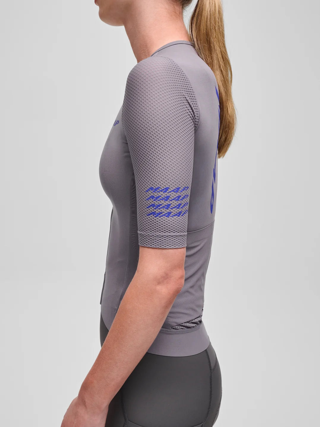 MAAP Pro Emerge Jersey Anthracite レディース 半袖サイクリングジャージ｜CYCLISM