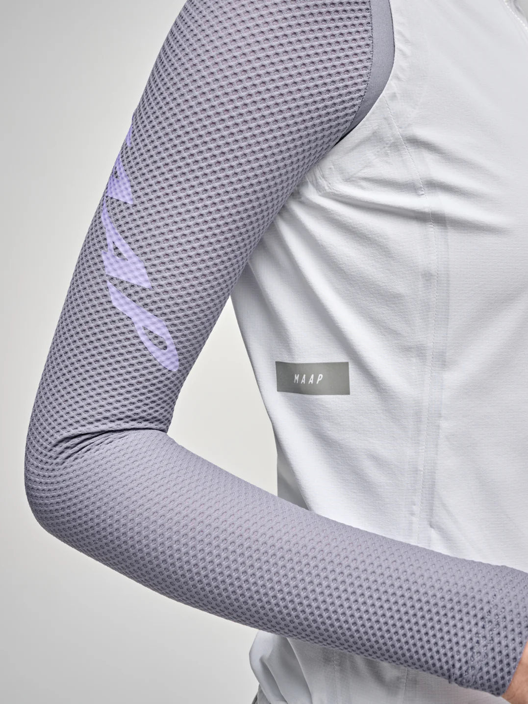 Women&#39;s Atmos Vest / White
