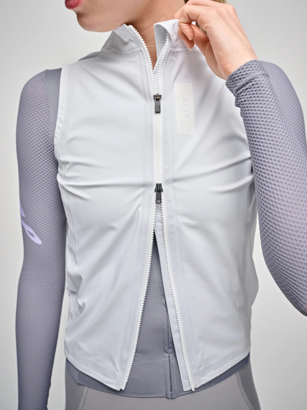 Women&#39;s Atmos Vest / White