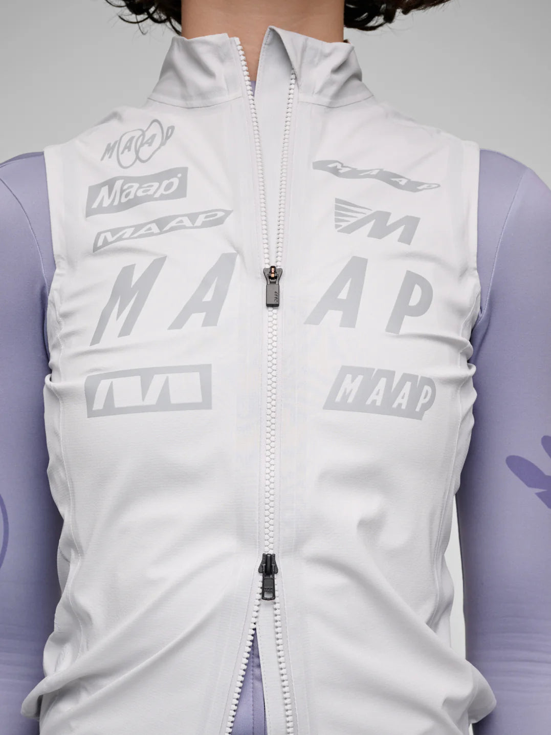 MAAP Women's Drome Atmos Vest White｜防水透湿・超軽量パッカブル レディースサイクルベスト｜CYCLISM