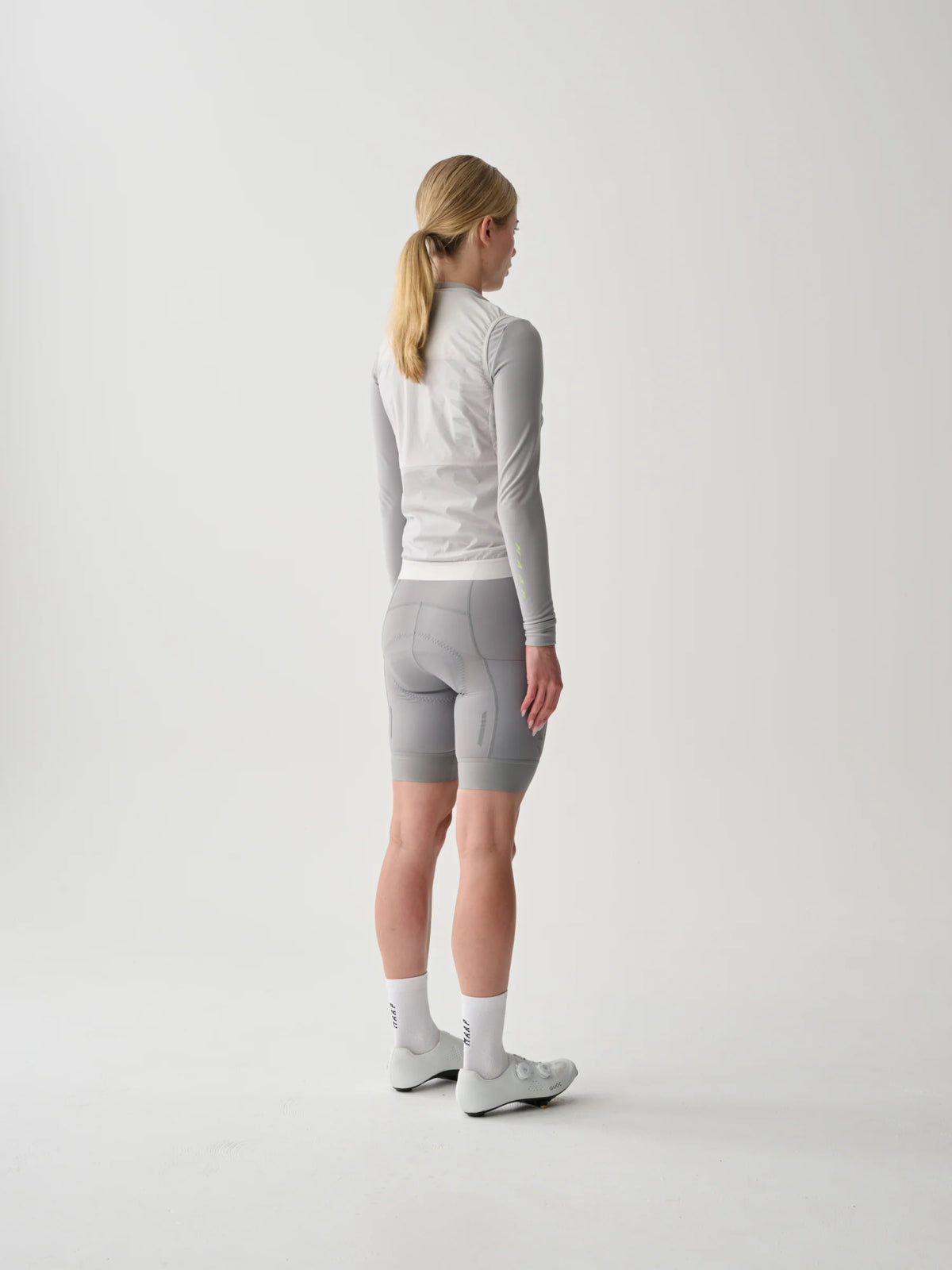 Flow Insulated  サイクルベスト アンタークティカー | 軽量・保温・パッカブルデザイン | CYCLISM