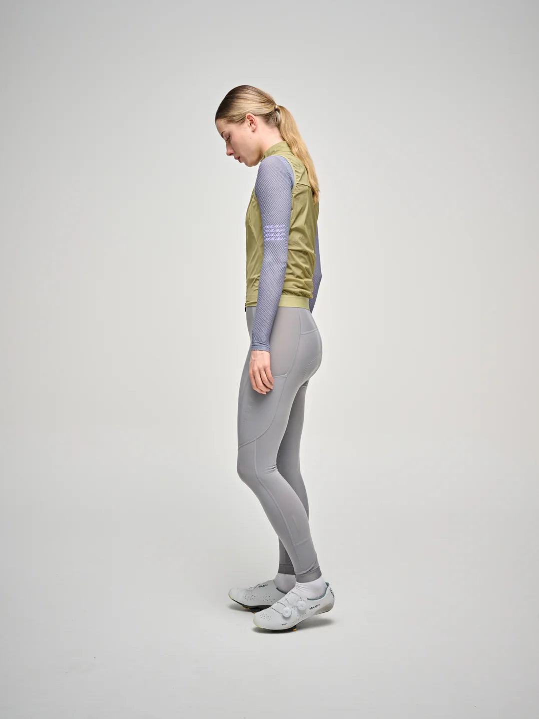 MAAP Women’s Flow Vest Dark Ore | 軽量・保温・レディースサイクルベスト| CYCLISM