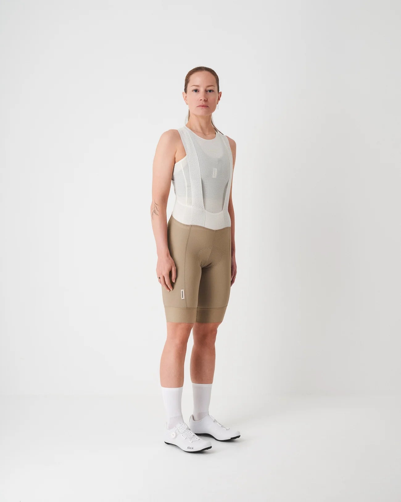 FINGERSCROSSED ROAD Bib Light Women Sand ウィメンズ ビブショーツ | CYCLISM