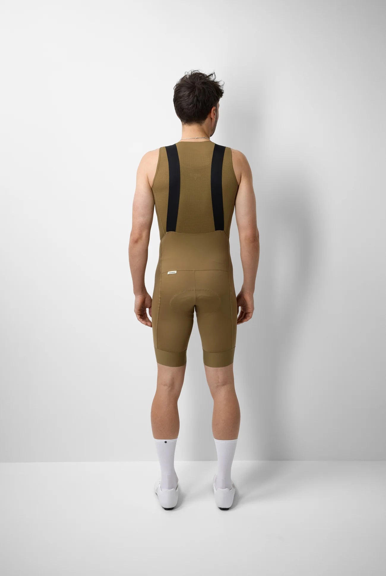 FINGERSCROSSED #ROAD Bib Men Walnut (ライトブラウン)| メンズ FINGERSCROSSED #ROAD Bib Men Walnut (ライトブラウン)| メンズ